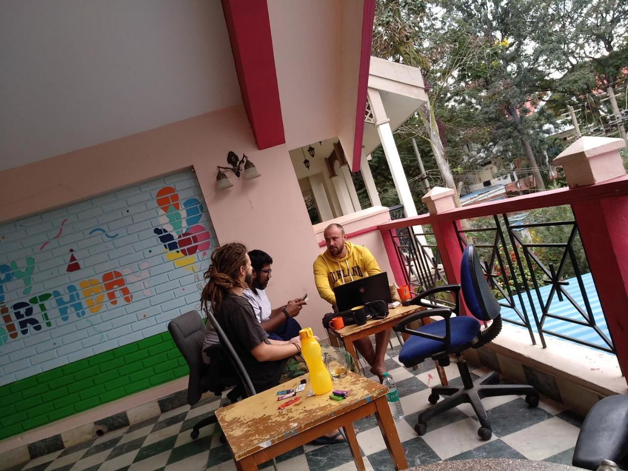 Hackerpacker Backpackers Hostel Bangalore Eksteriør billede